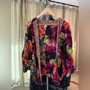 Anna & Ava Leopard Print Kimono